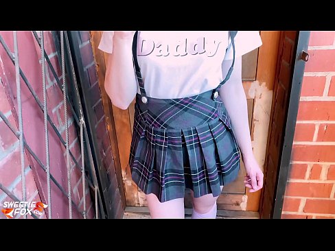 ❤️ Школачы Сосут анын Дик терең жана трахает ордуна класстар. ️❌ Порно видео боюнча порно ky.ladyxxxporno.ru ❌️❤